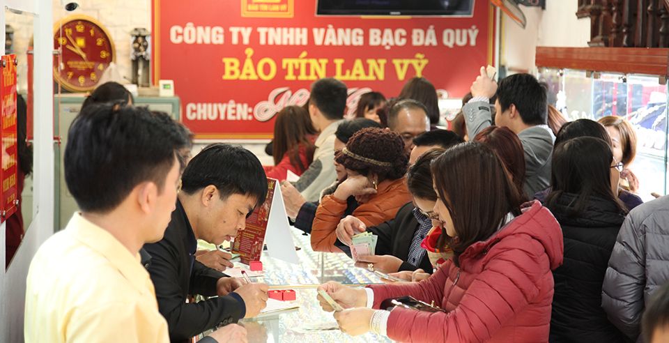 6/7: BƯỚC NHẢY THẦN KỲ LẠI TIẾP DIỄN, VÀNG LẠI TĂNG GẦN 1 triệu/CÂY/NGÀY